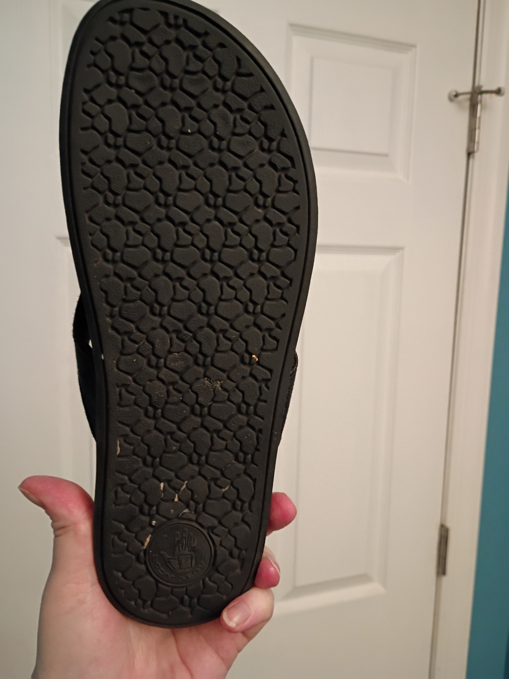 Body Glove Women's Black Flip Flop Sandals - Picture 3 of 3
